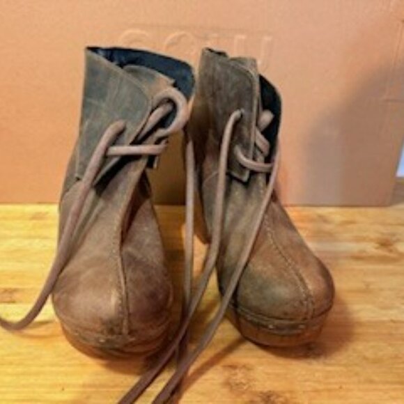 NWOT - Free People I'm with a dreamer Clog Boots - Picture 2 of 16